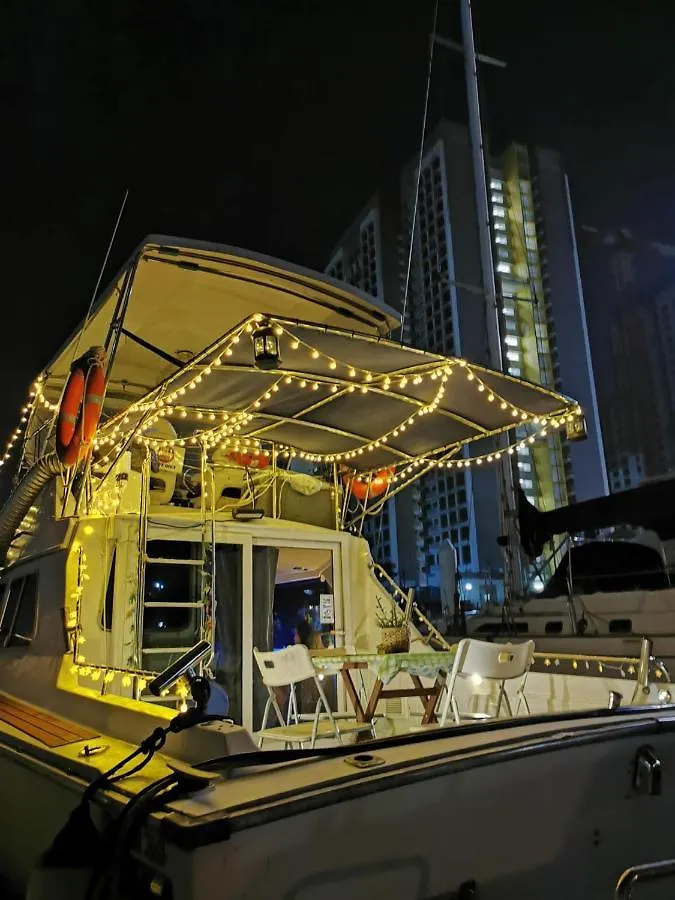 Sweet Elegant Boat Home @ Marina Waterfront Singapur Singapur